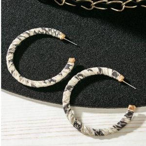 Leather Snakeskin Print Hoop Earrings E15